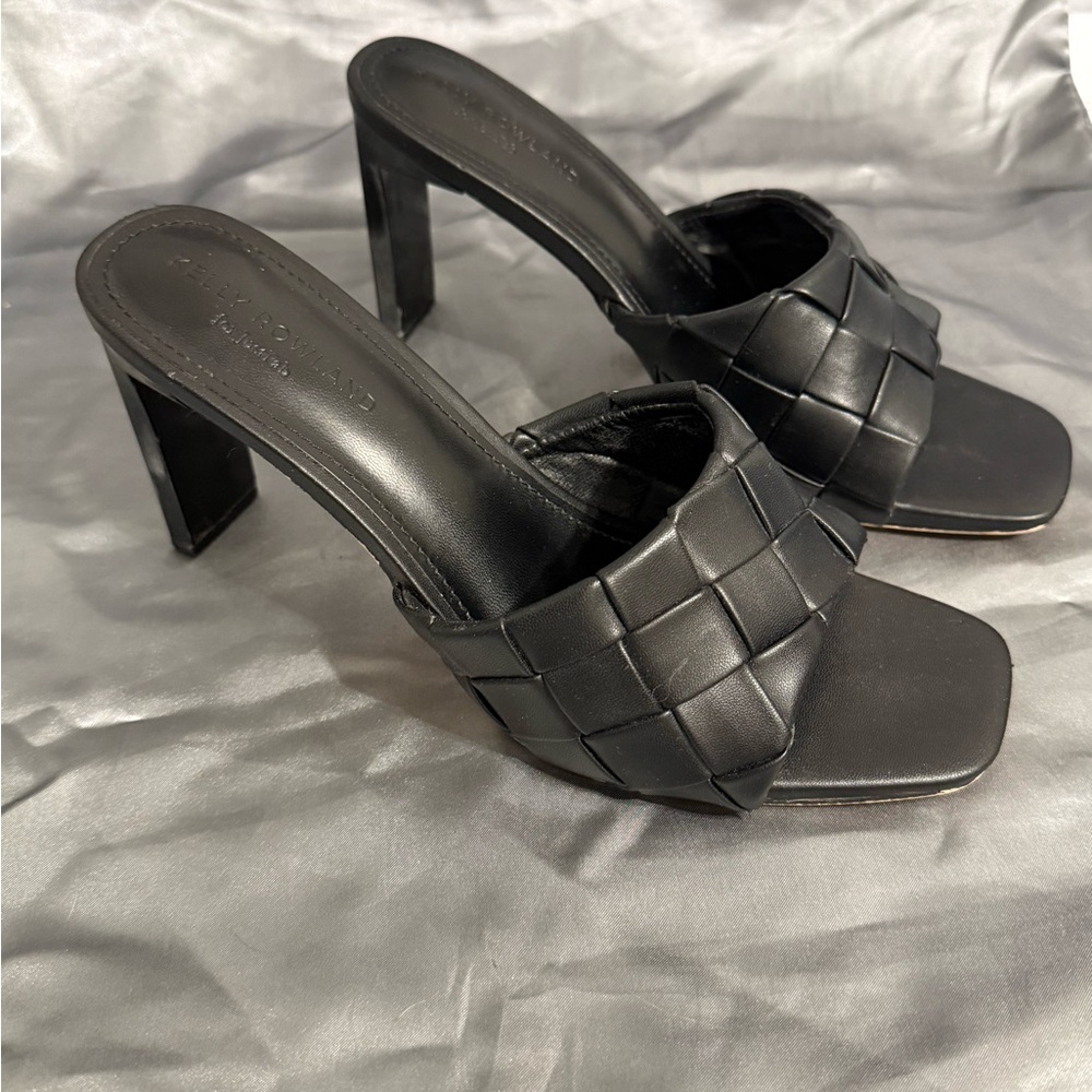 Kelly Rowland Black Heeled Sandals